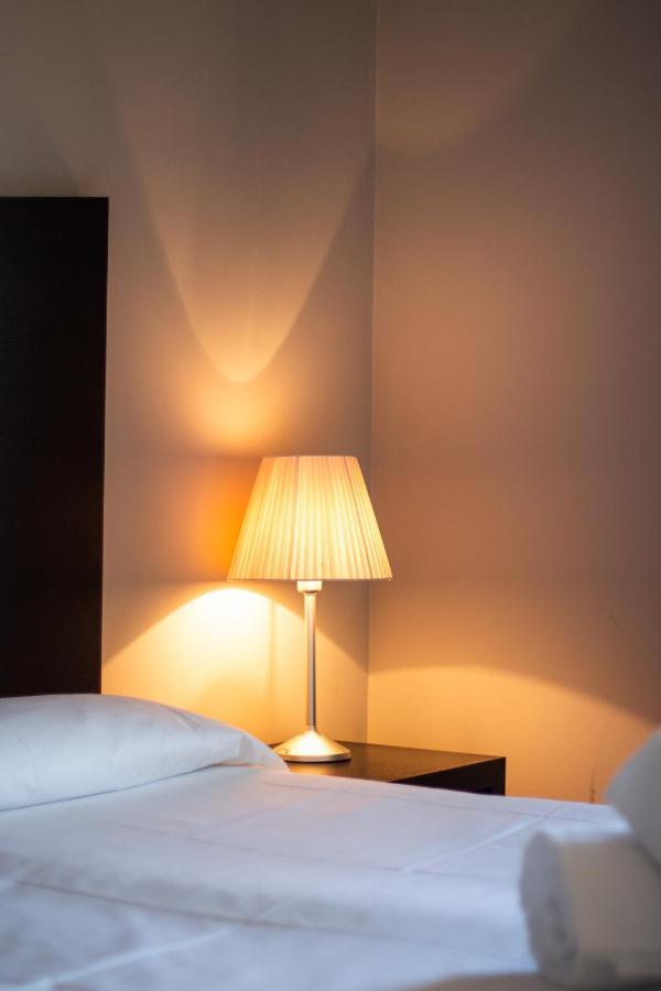 Hotel Cavour By Lvg Hotel Collection Novara Exteriör bild