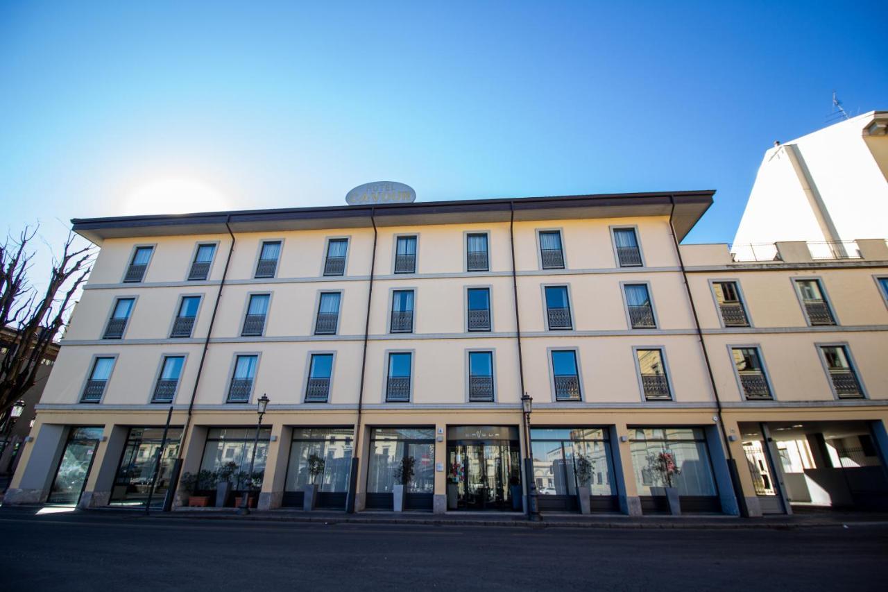 Hotel Cavour By Lvg Hotel Collection Novara Exteriör bild