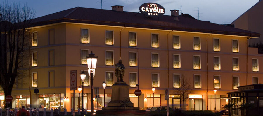 Hotel Cavour By Lvg Hotel Collection Novara Exteriör bild